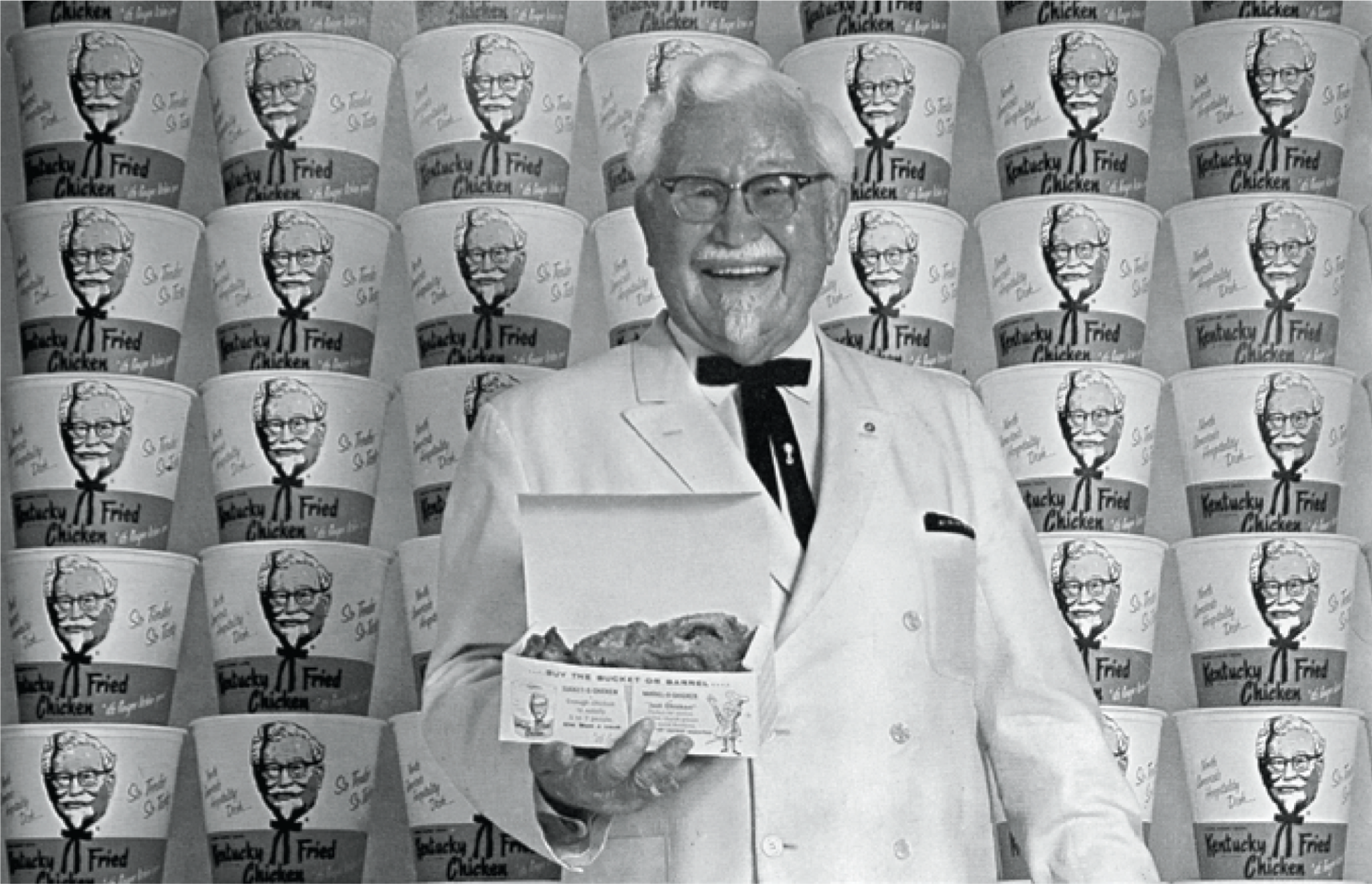 Άνοιξε το πρώτο Kentucky Fried Chicken Franchise στο Σολτ Λέικ Σίτι.
